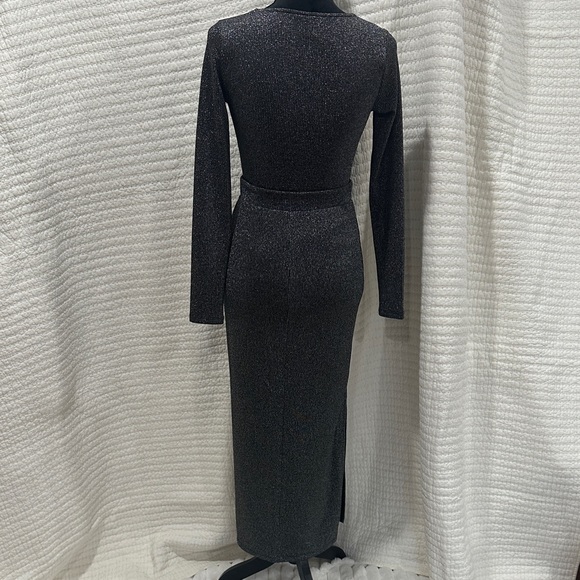 Old Navy - metallic ribbed knit top and skirt set - Picture 3 of 8